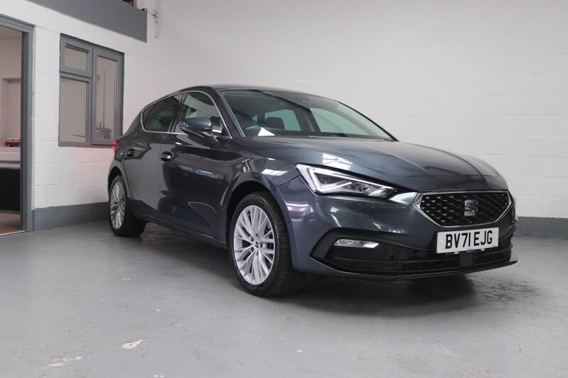 SEAT LEON