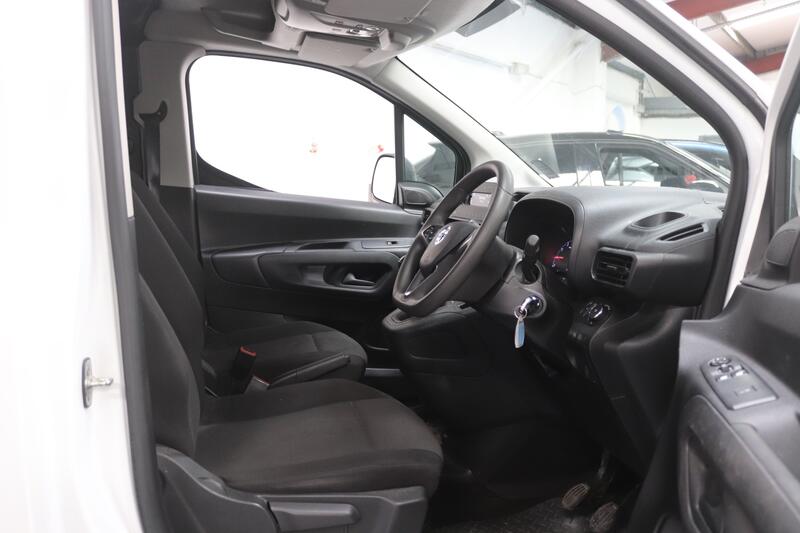 VAUXHALL COMBO