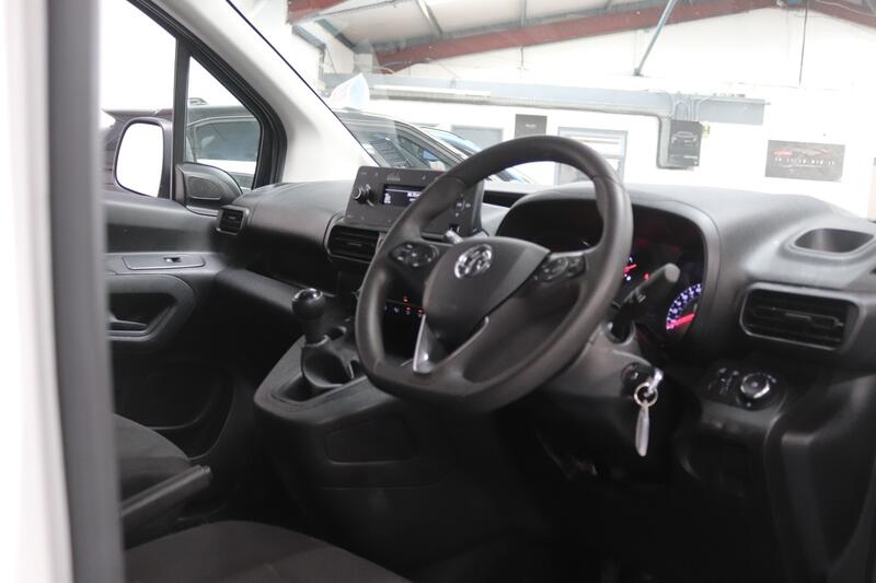 VAUXHALL COMBO