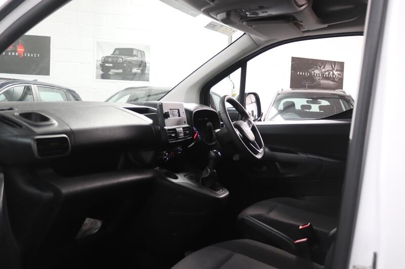 VAUXHALL COMBO