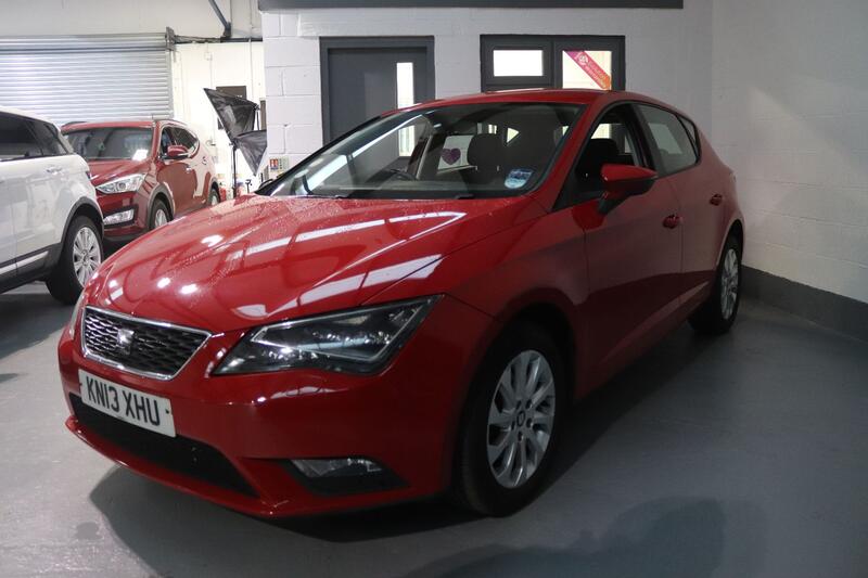 SEAT LEON
