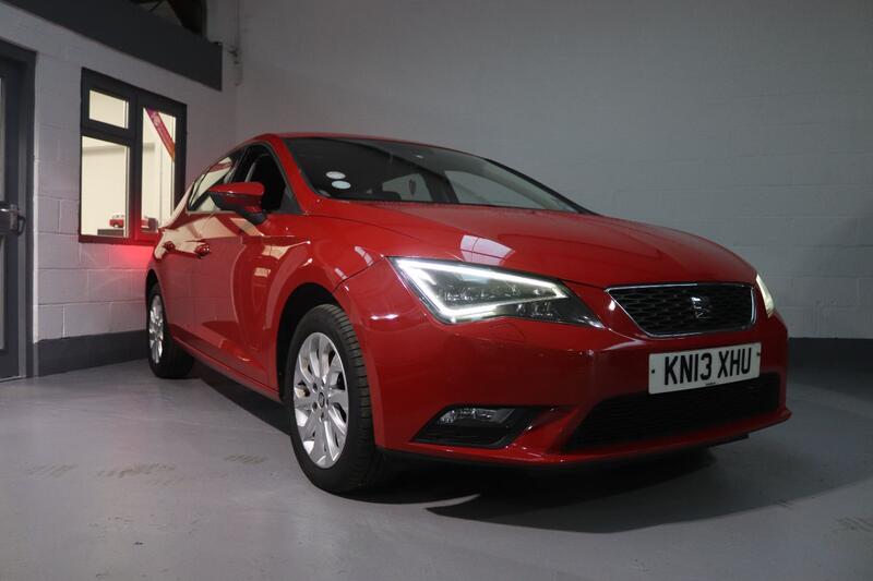 SEAT LEON