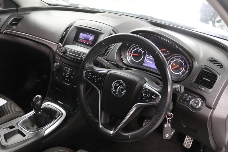 VAUXHALL INSIGNIA