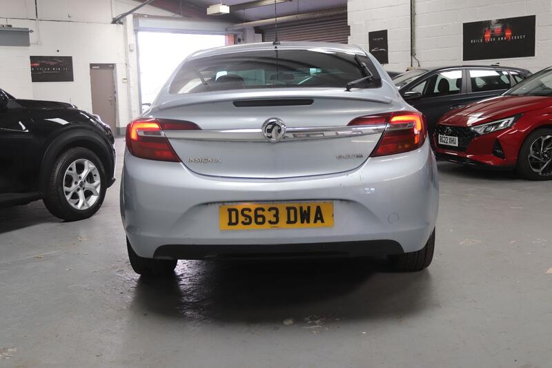VAUXHALL INSIGNIA