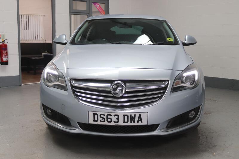 VAUXHALL INSIGNIA