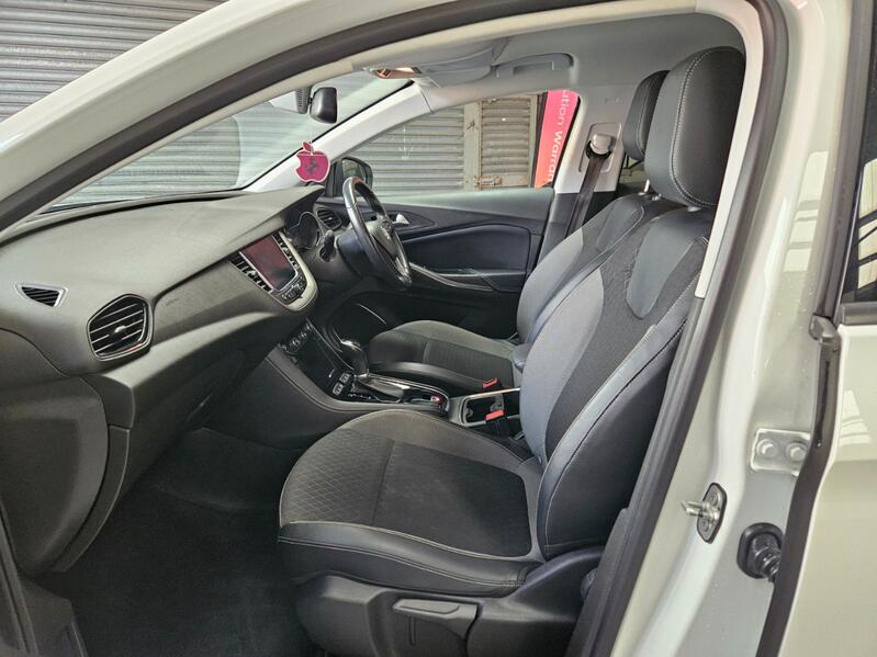 VAUXHALL GRANDLAND X