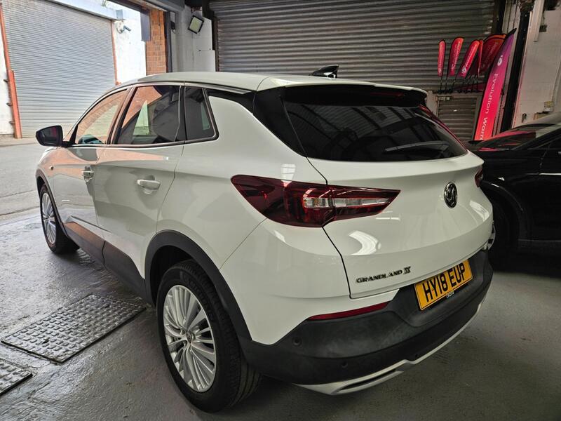 VAUXHALL GRANDLAND X